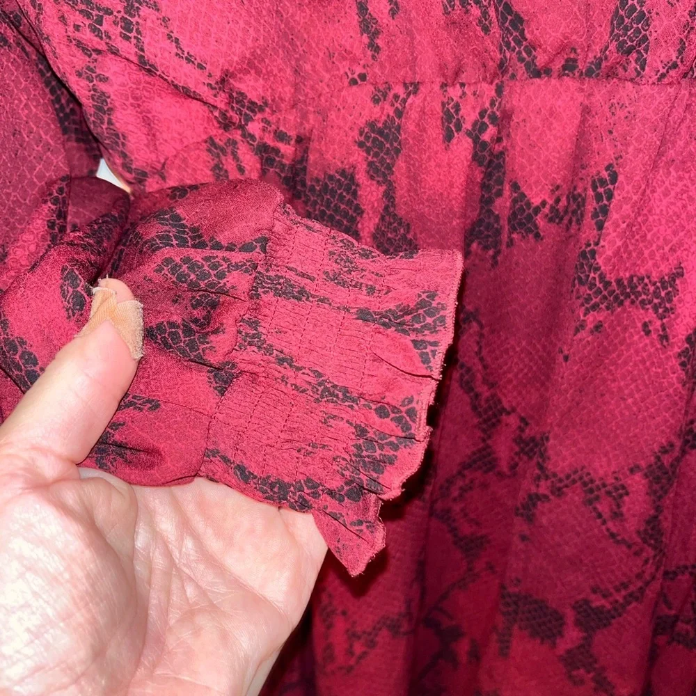 Banana Republic Burgundy Red Long Sleeve Snake Print Dress Large - Picture 2 of 4
